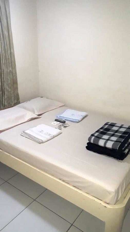 Quarto Duplo Standard com Banheiro Compartilhado